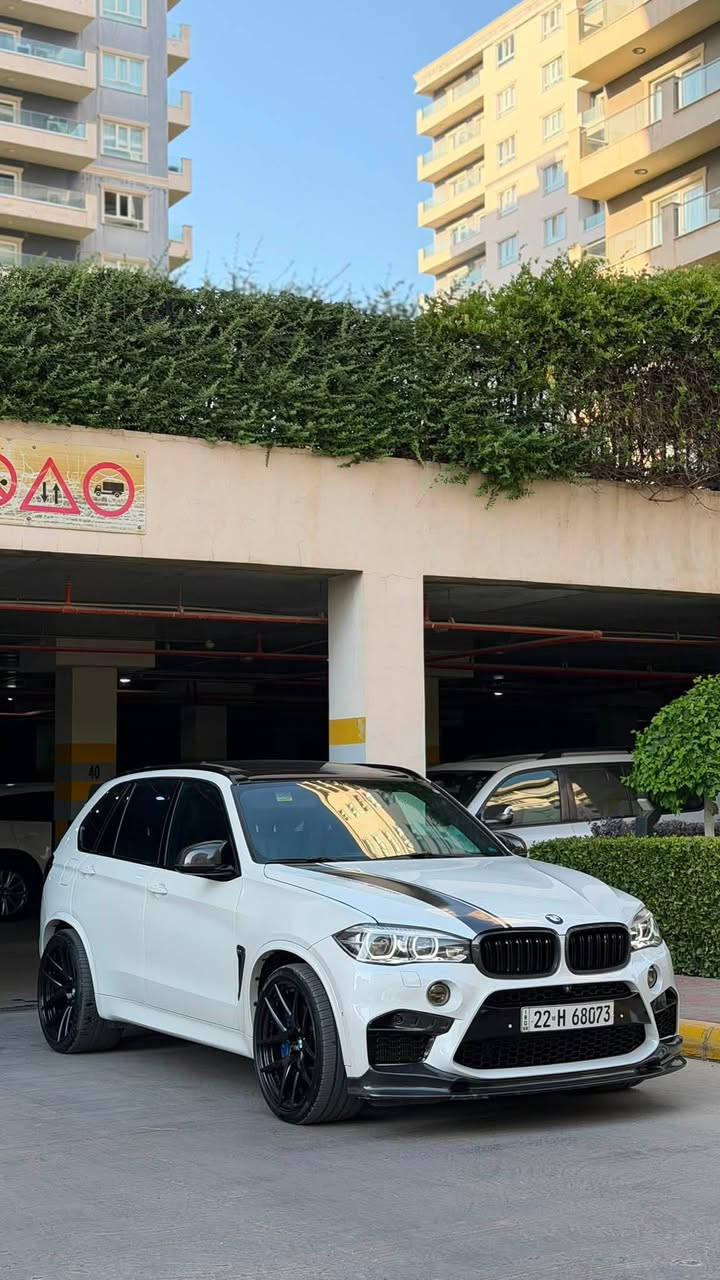 ...﷽ ...
الوحش الماني🚀🚀🚀
سيارة جديد جديد 📦
للبيع BMW x5 m اقوى محرك  S63🇩🇪
موديل :2017
محرك :v8 twin power Turbo 
قوة حصان :700+ HP
سيارة : M Power بلاد 
عداد: 330km

…………………………………………..
اعلا مواصفات 
بصمة 
سلايد
صقف: شامو
ابواب شفط
ابواب بصمة
كشنات هيتر
كشنات تبريد 
كشنات كهرباي
رادار امامية 
تحديد سرعة
لايت :BMW Adaptive LED
صندوق كهرباي
سماعات:BANG&OLUFSEN
كامرة:360’
تبريد ثلج 
نظام : M1.M2
نظام: sport.Efficient.sport Plus
نظام :m power
…………………………………………………………………..
سيارة جديد
ماشية:106000  km الف 
واحد جمال مكفولة كفالة عامة حتى دعاميات شرط فقط ٥سم تعديل   مكفول بل كلشي
سيرفس كل بشركة bmw
ضمان 
كير محرك بشرط ما مفتوح
كهربائية كل بشرط
صدر بشرط
سيارة جديد 
رقم سليمانية جديد
فحص هزة جديد

……………………………………………………………………

سعر 265$ مجال بصيت ارخس سعر 

مكان : سليماني
رقم تلفون 
0771069292
#الجميع


**إذا كنت صاحب هذا الإعلان وتريد حذفه لأي سبب، رجاءا أرسل رسالة إلى الدعم الفني**