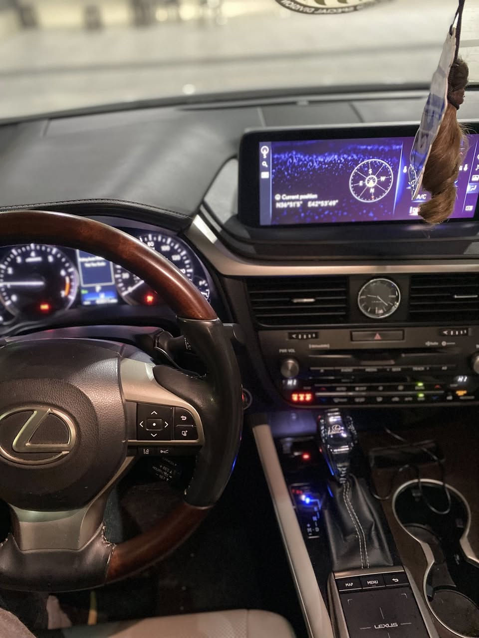 ليكزس موديل 2022 مواصفات RX350 V6
فول فول مواصفات 
سياره فقد بوند سبغ ارباك ستيرن سيتم
سياره ابد بيدون مصرف
ماشيه 43الف
سياره بسمي
سعر 327وره قه 
رقم موبايل 
***********
