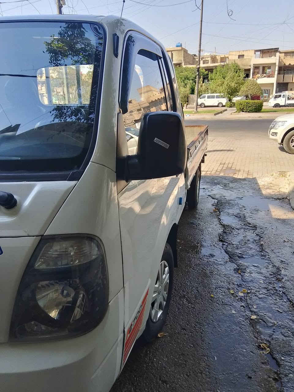 السلام عليكم كيا بنكو للبيع موديل 14 رقم بغداد الماني سنويه 29 مشروع وطني مكفوله من الضربه والكص والتبديل مكينه 2700 مكينه وكير واكسل مكفول شاصي رقم شاصي مكفول تخم تاير صدر جديد كهربائيات كله شغاله سياره جاهزه السعر 103 وبيه مجال مكاني بغداد مدينة الصدر الشراي يخابر ***********
