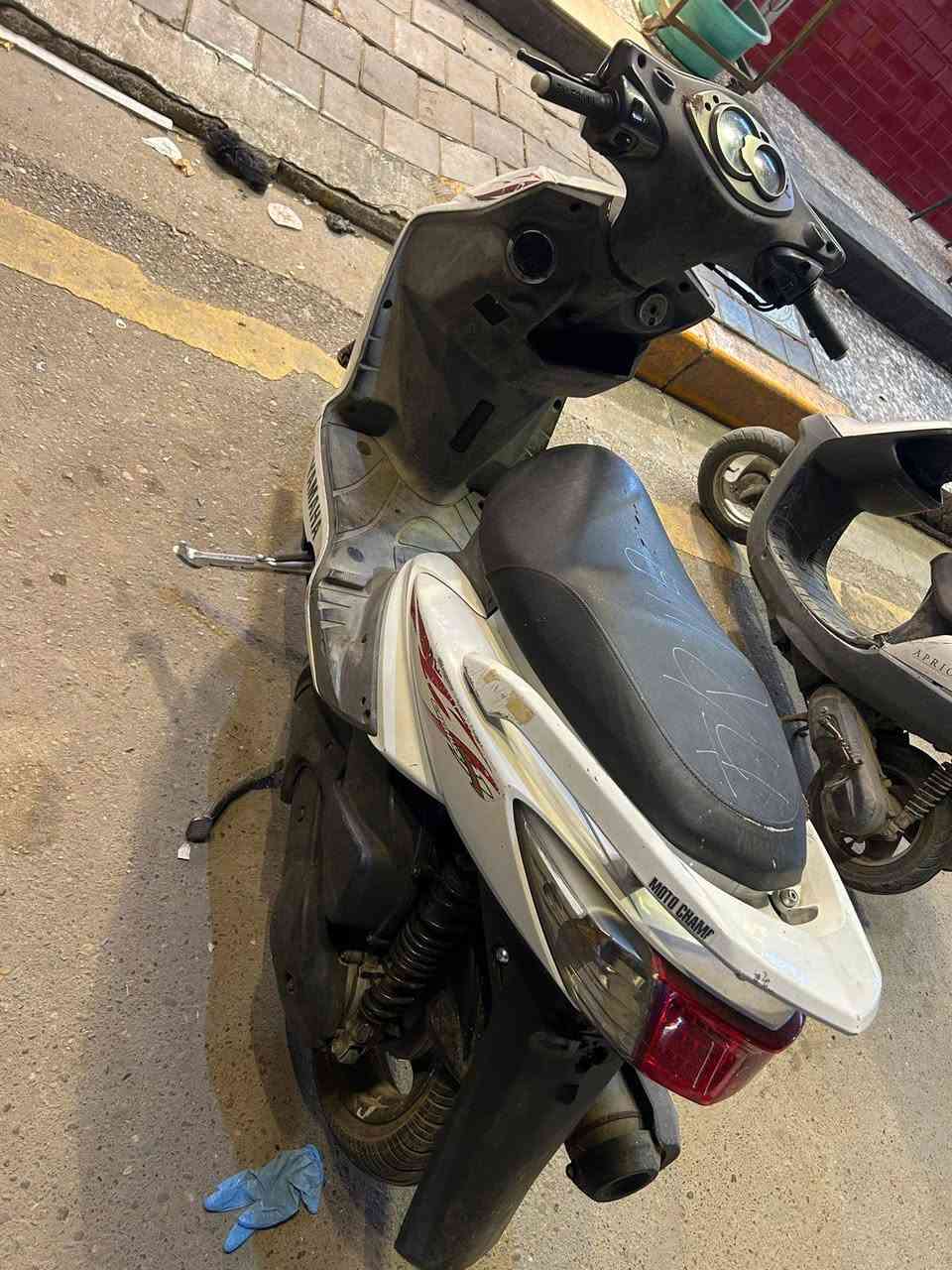 السلام عليكم دراجه سكنس فحل نوزل دراجه نضيفه امانه الله مكفوله مكينه وكفرات استخدام شخصي مكان حي اور السعر 950 وبيها مجال حگ الجيه .***********
