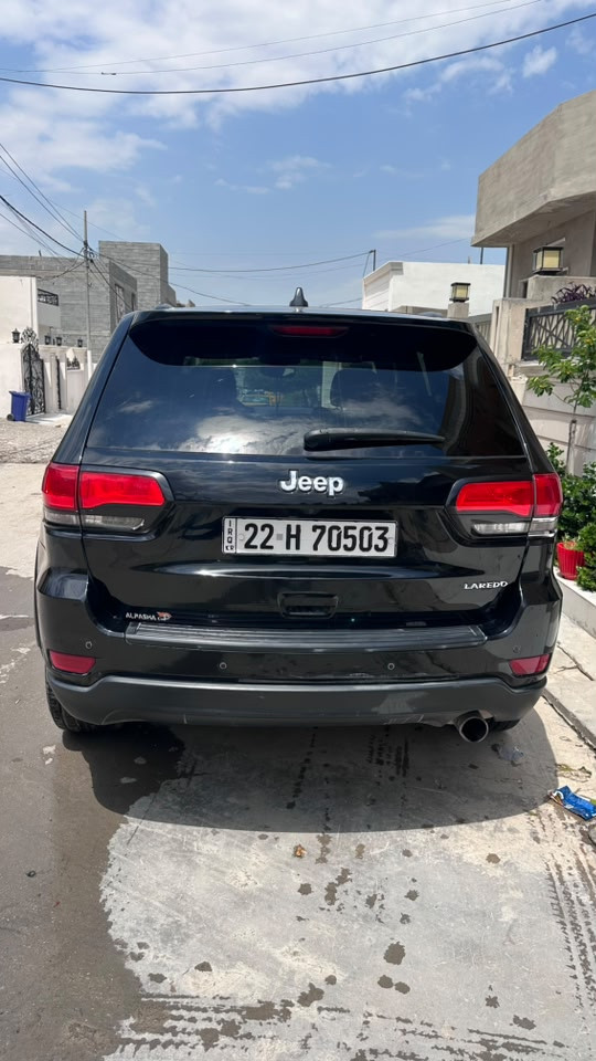 جيب لاريدو اسود
داخل اسود
تشغيل عن بعد
تبريد قطعتين
تحكم ستيرن
لايت زينون
حساسات
حساس توقف رجوع للخلف 
گير ومكينه مكفوله
سياره تخبل وماتصرف
***********
200 وبي مجال
