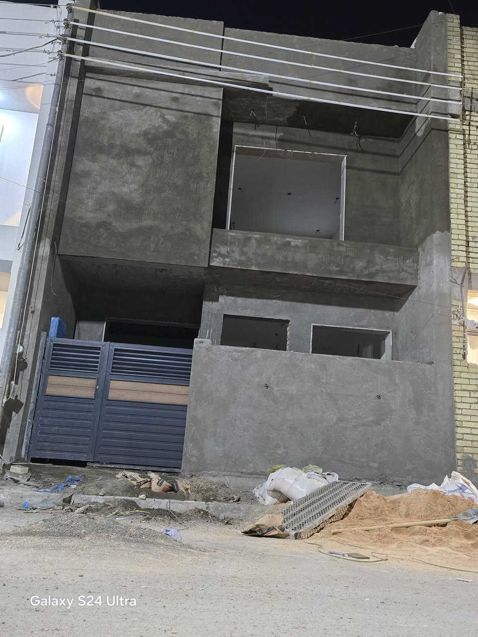 السلام عليكم كادر مصرى شغل درجة اولى والحمد لله نشتغل ببغداد وهاد رقمى  ***********
