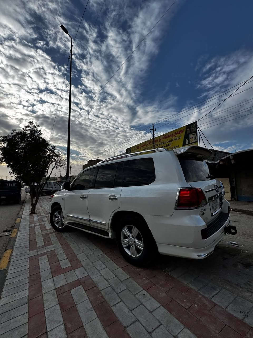 2009كفاله عامه من صبغ وتبديل وبارد 
بيه بس اثر بالبنيد مال فابلون قديم رقم بغداد
مكانه نجف *********** 
سعره 290 مع المجال
