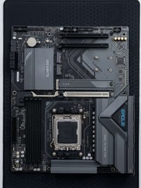 جديده • سعر مناسب • قطعه