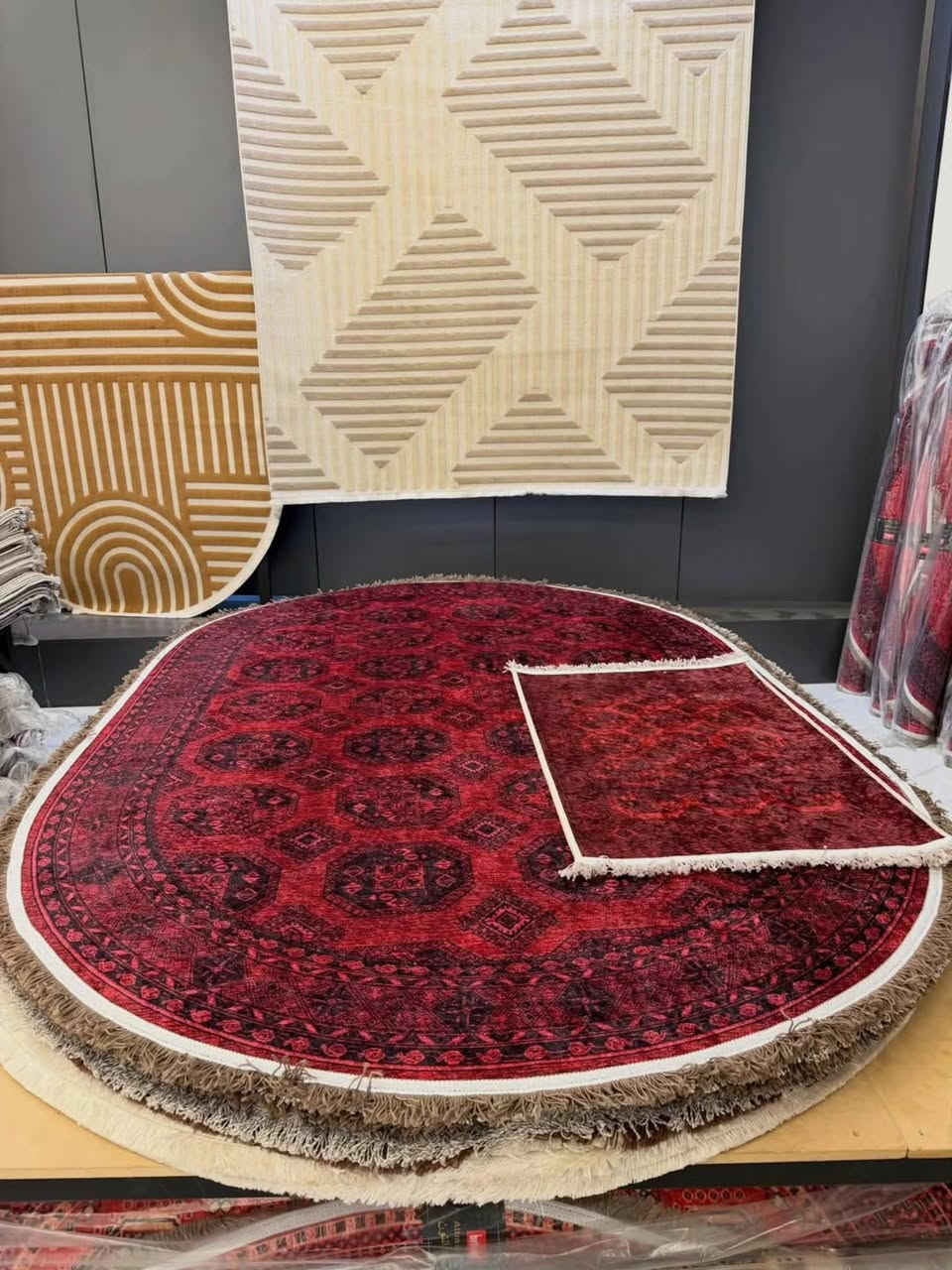 البيضوي قياس 230×150 +دواسه 90×60  موكيت بريلانت تركي الاصلي متوفر بجميع القياسات والموديلات


**إذا كنت صاحب هذا الإعلان وتريد حذفه لأي سبب، رجاءا أرسل رسالة إلى الدعم الفني**