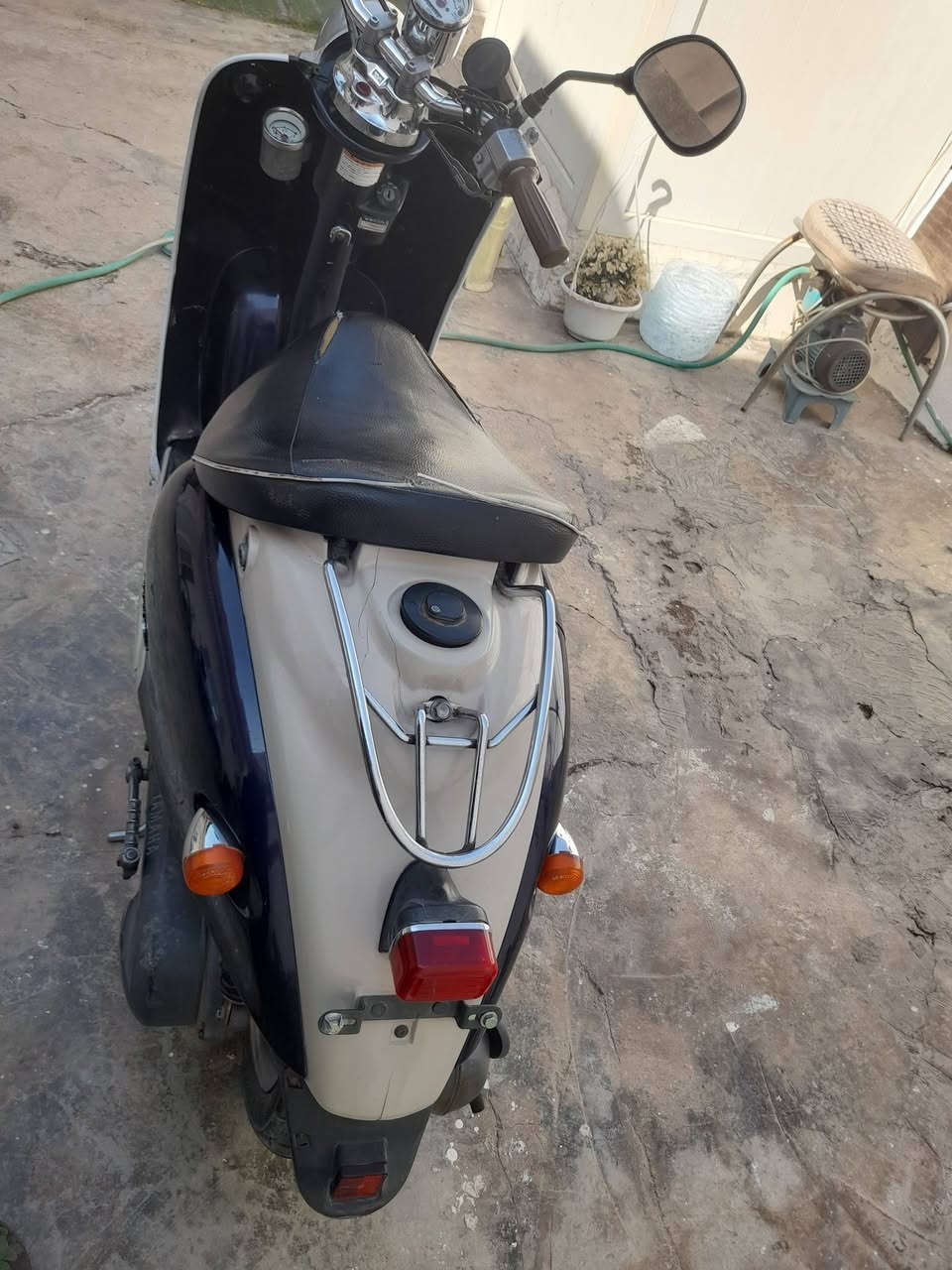 دراجه عبدل حليم كهربائيات كامله سلف شغال مكينه كبس السعر 500وبيه مجال للتواصل ***********
