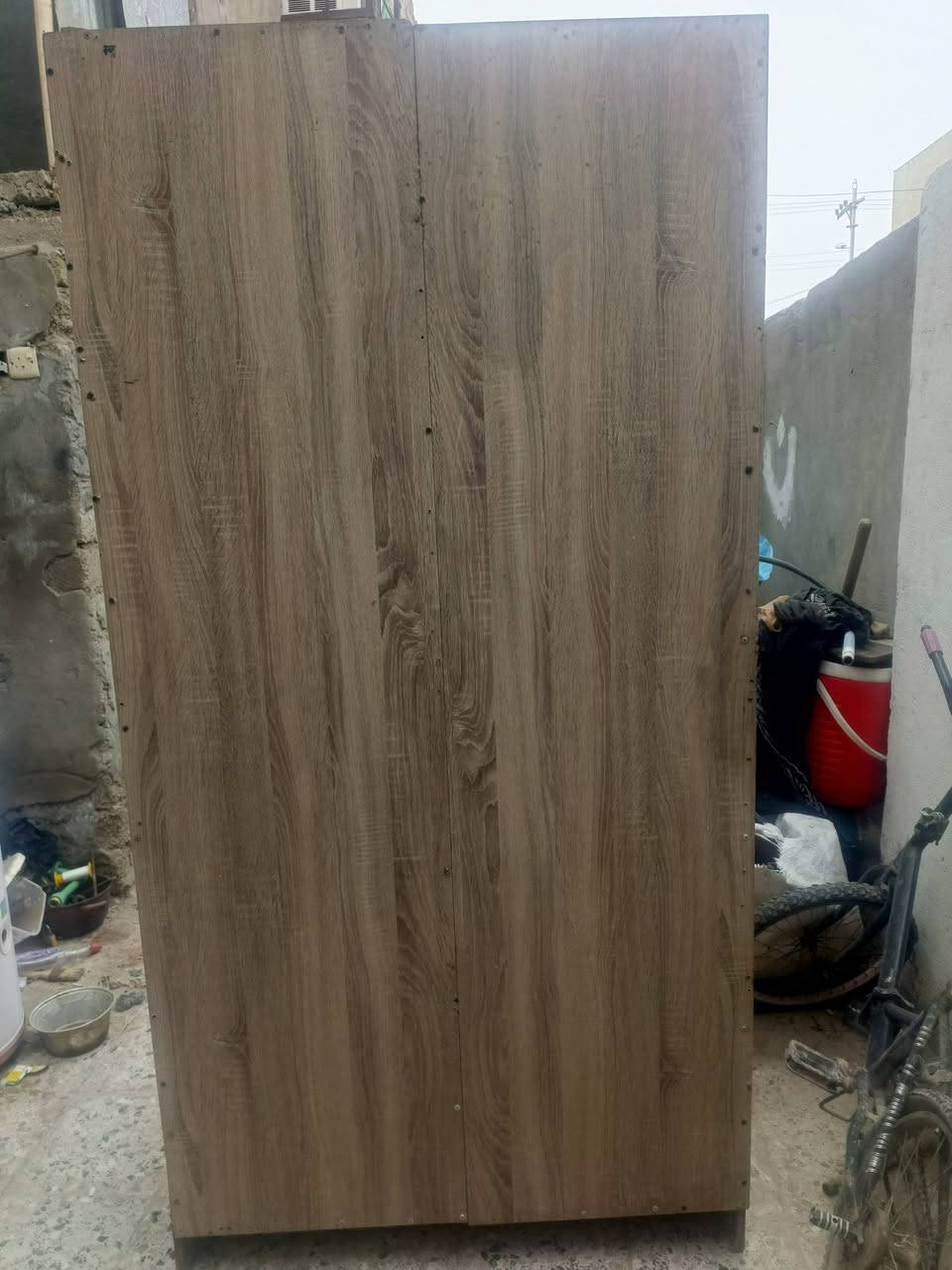 السلام عليكم متاح كنتور ابو2باب للبيع للأستفساراتصل
بالرقم ***********
