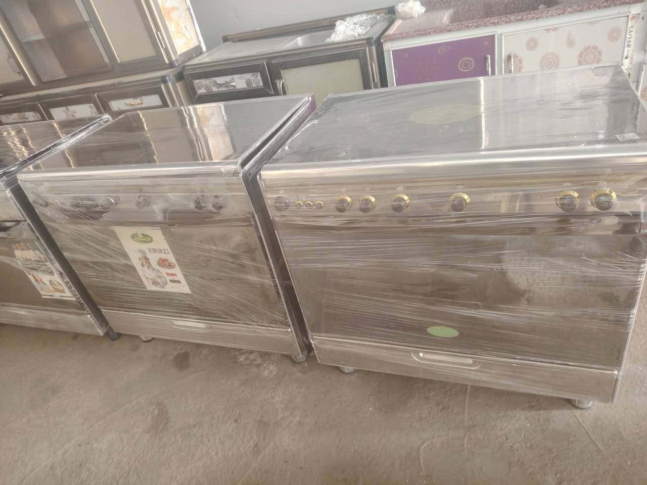 توجد اغراض منزليه مستعمله باله نضيفه وسعار مناسبه العنوان صويره تقاطع حي زهور الإستفسار الخاص مفتوح او اتصال او وتساب*********** وتساب***********
