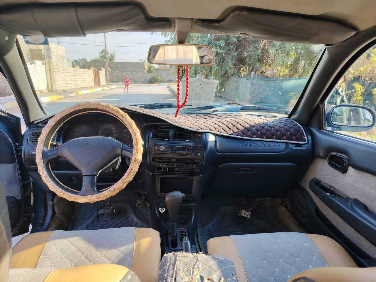 كورلا سبرنتر محور موديل 1994 تبريد بستم شرط ثلج محرك 1400 كير نمره 3  تدفئة تايرات نص عمر مكفولة من الكص جامات جدد دشبول جديد دوشمة كشنات وارضية جديدة رقمها ديالى حرف الف  السعر 38 وبيها مجال السيارة بسمي السنوية لحد شهر الرابع ال 2028  رقم الهاتف ***********
