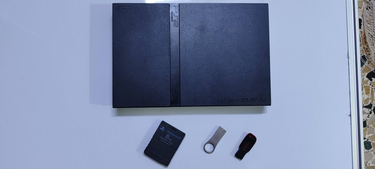 Ps2 slim مهكر كامل ملحقات
*يدتين تجاريات شبه جديدات 🎮

*يدتين مستعملات ووحده شغاله والثانيه تعمل لكن الانالوج مكسور🎮

*رابط اربع كنترولرات الاصليه🕹️

*فلاش ميموري 16gb 💿
*فلاش ميموري 4gb 📀
*ميموري كارد 8mb تهكير opl💾

والجهاز كما موضح بالصور 

السعر: 50الف مع التوصيل جميع المحافظات 
45الف نينوى

للتواصل واتس📞 : ***********
