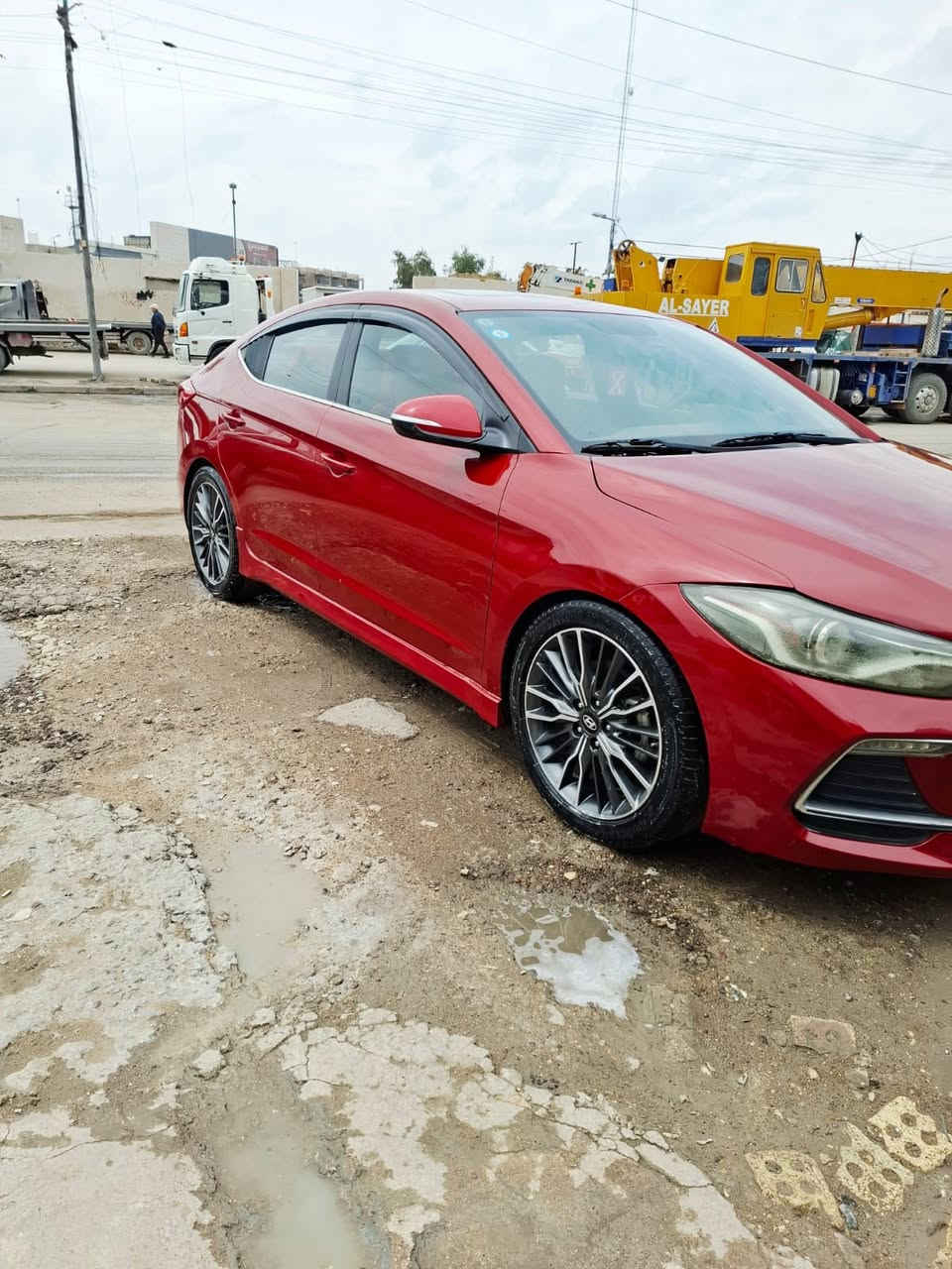 السلام عليكم انترا وارد امريكي موديل 2018 صوره الحادث بالمنشور سياره جي دي لاين فول واحد على واحد مواصفات محرك 2000  كامره حساسات مرايات شفط اشاير بالمرايا تبريد تدفئه كشنات جلد لا دارات تثبيت سرعه صبغ جاملغ و بنيد بدون تبديل فتحه فول واحد على واحد سياره بسمي مكاني بغداد رقم التلفون ***********
