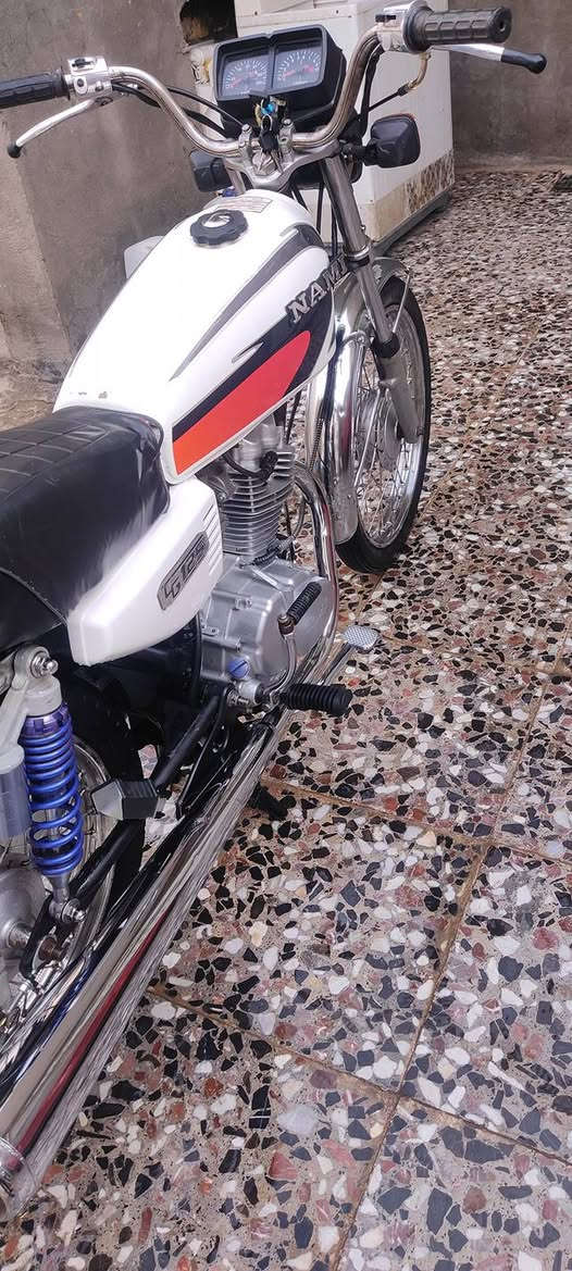 دراجه نامه اصلي شاصي ومكينه كلك كلك مكفوله عشائر دراجه كلهه شغاله كهربائيات شغاله المكينه قبل 5 ايام من جفتته وبدلت الهه غراض كله جديد دراجه خير من الله مكان المجر الكبير سعر 650 وبيهه مجال قليل للستفسار ***********
