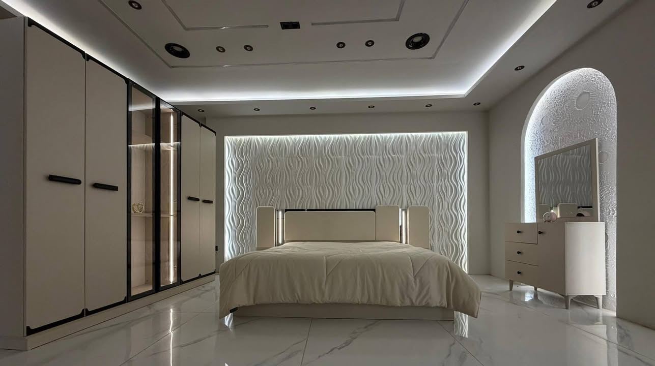 عرض تخفيض اسعار لمده محدوده جدا 
 غرف نوم تركي 5قطع كنتور 6 ابواب 
طول الكنتور مترين و٢٠ سم 
 اناره داخل الكنتور 2 باب جام شفاف 
 الجربايه وي الكومديات 3 متر 
 السعر 600  الف فقط 🔥 
للحجز والاستفسار راسلونا وات ساب 
 ***********
 البصره 
نقل وشد داخل مركز البصره مجاني توجد خدمه توصيل للاقضيه والنواحي والمحافظات الجنوبيه بأسعار مناسبة ملاحظه ما تدفع اي مبلغ قبل لا تنشد وتكمل ابيتك عليكم بس تنزيل الكراتين من السياره لداخل البيت
