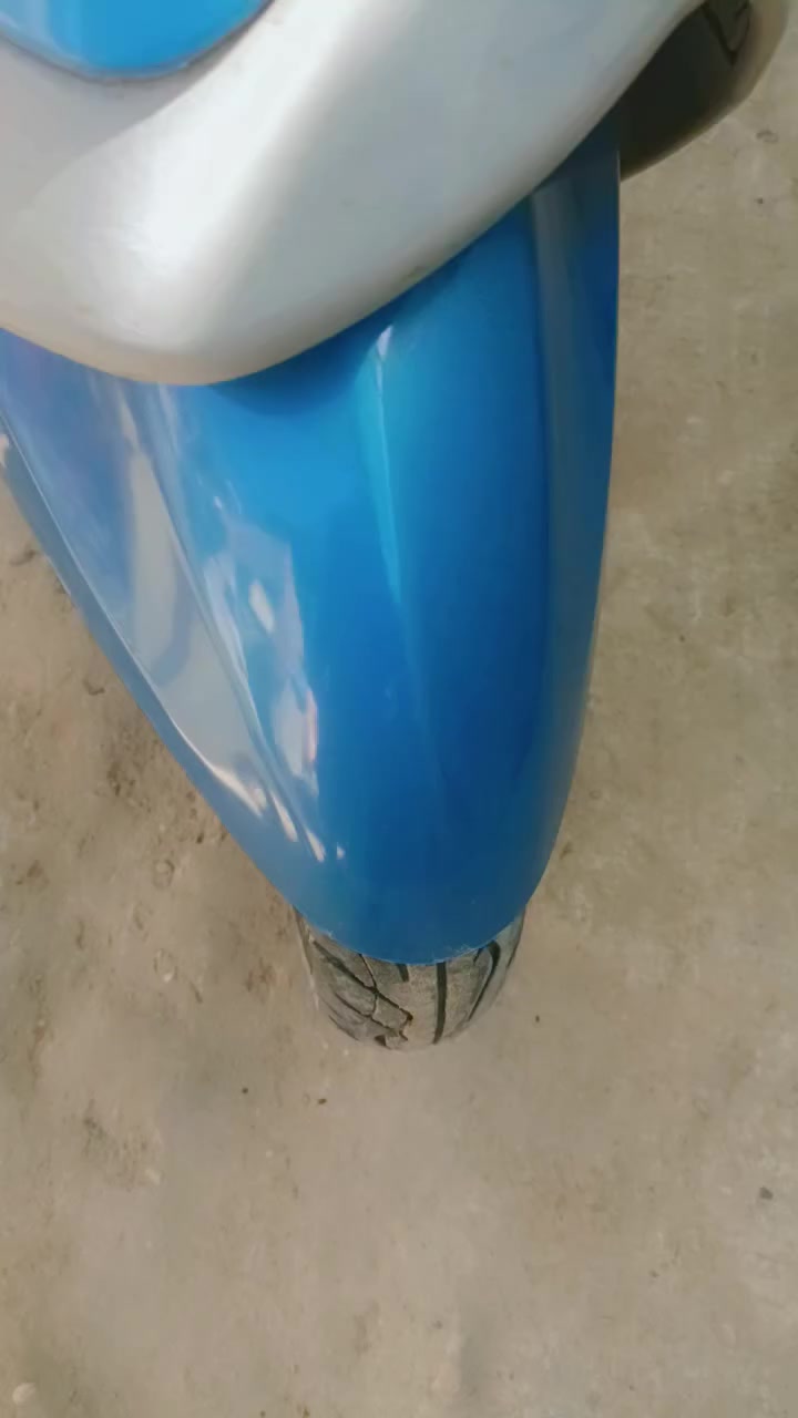 السلام عليكم ماكس للبيع منغولي كفاله عامه كهربائيات شغاله صالنصه رياضيه شلعه معدل تشتغل نقره سلف جفته بس والله الدراجه قويه ونظيفه مكان كربلاء الامام عون  سعرها 550 وبيها مجال بسيط ***********
