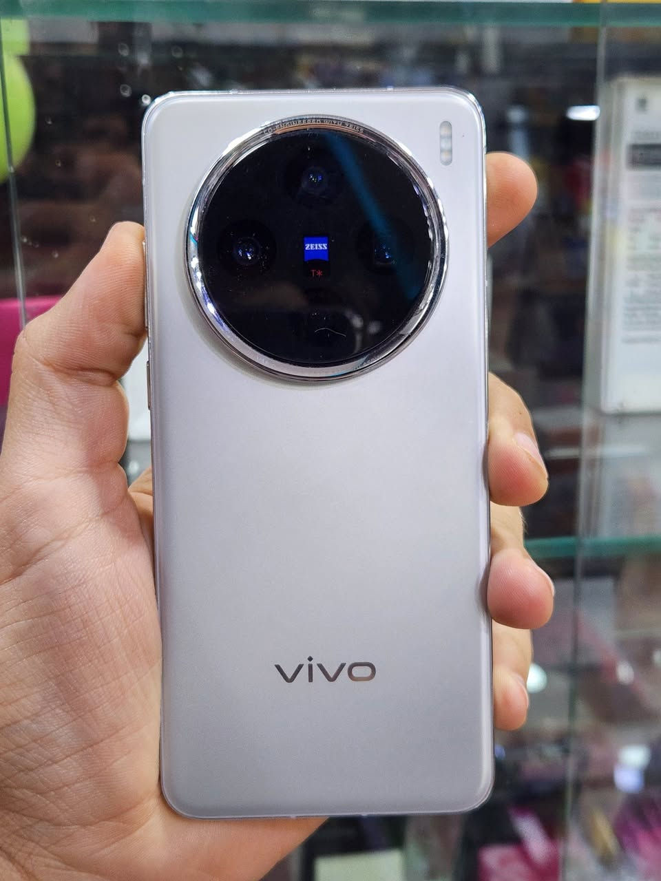 حباات من سلعة لي متوفر فلمحل 😍✨
Xiaomi13ultra 16/512
Vivo x200  12/512
Magic 5pro 12/256
Honor x70(x9d) 
هوااتف كابة كي لعادة بيع بضمان معا توفر توصيل ✅✅


**إذا كنت صاحب هذا الإعلان وتريد حذفه لأي سبب، رجاءا أرسل رسالة إلى الدعم الفني**
