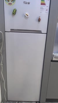 ثلاجة • بيها مجال