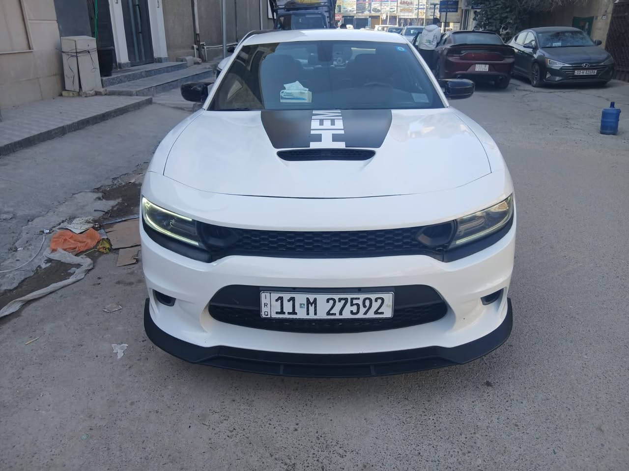 ا
السلام عليكم
جارجر هيمي  5700 موديل2016 بغداد باسمي 
اصلها كلين ومن امريكا بيها كلير باب السائق يعني بدون فتح وبدون صبغ وهنا صار بيها بارد بالجاملغ الامامي فقط 
السعر  21 
مكان السيارة بغداد 
الاتصال  ***********
