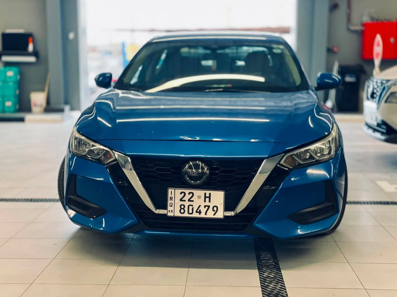 نيسان سنترا 2021 ✔️
مواصفات SV 

حساسات اماميه 

حساسات خلفيه 

تنبيه خروج من مسار 

وضيعة قياده سبورت 

محرك حجم 2.0 

تبريد ثلج 

تدفئه فول 

حساسات جانبيه 

مثبت سرعه 

تحكم ستيرن 

شاشه تدعم خاصية Apple car play

Android Auto 

كامره 

مراقبة النقطة العمياء 

مانع انزلاق 
توقف ذاتي امامي
توقف ذاتي خلفي 

6 وساده هوائيه 

ويل حجم 16 

تشغيل عن بعد 

سيارة ماشية 98 الف كيلو متر 

سياره لون مميز 

بدون صبغ بدون ضرر

ضررها ب الصور فقط لا اكثر لا اقل 

سياره على وضع شركه كفاله عامه 

شرط تحويل 

مكانها موصل/بعشيقه 

التواصل *********** مو شراي لاتجي 

السعر راح يكون عن طريق الخاص
