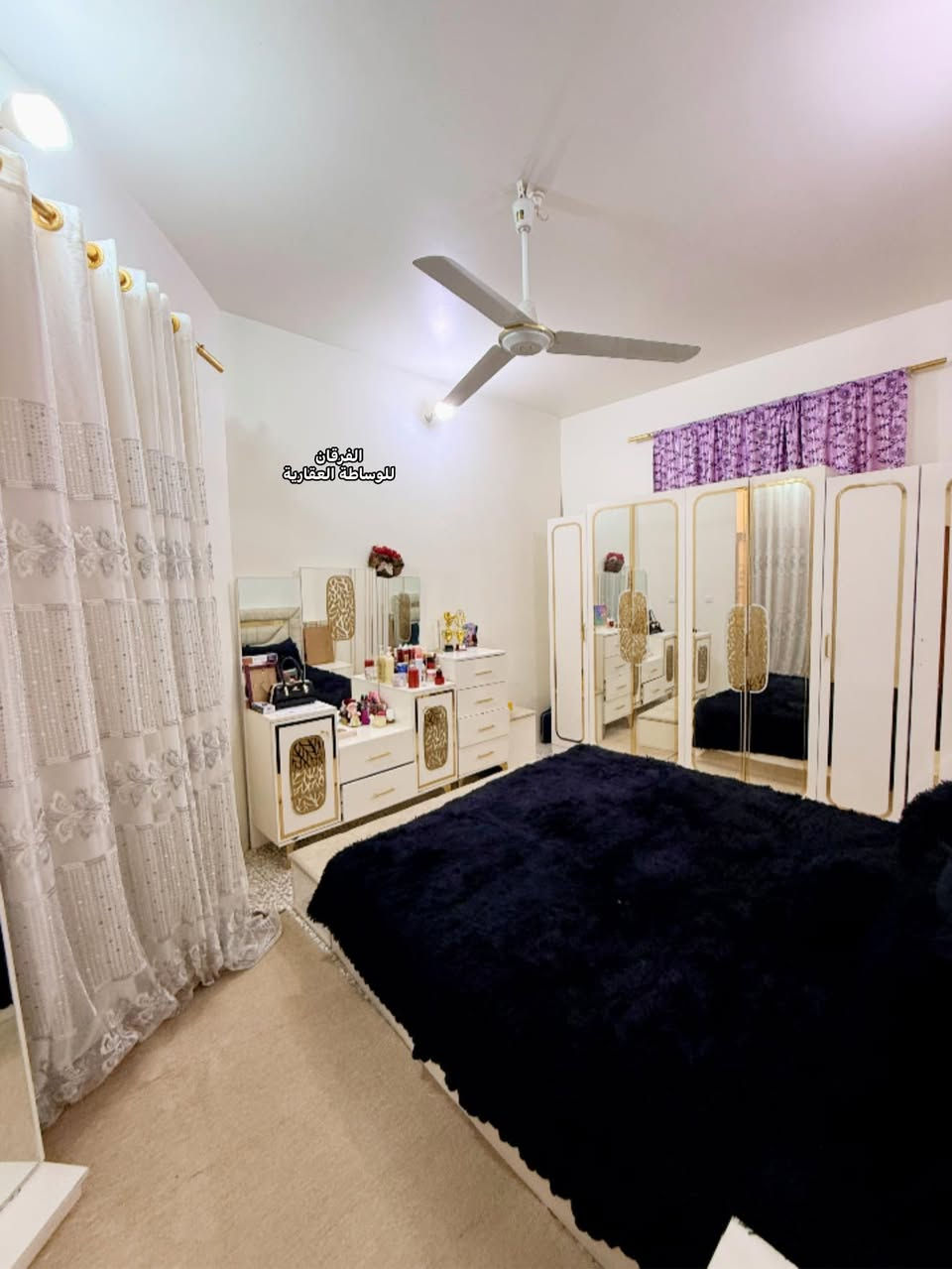 💁‍♂️مشخاب / حي الصدر
📐 المساحة: ١٠٠م سند /١٢٠م مع الفضله 
📄 طابو صرف
📍 الموقع: ركن – على شارع بعرض ٣٠ متر

✨ يتكون من:
🛏 غرفتين
🛋 صالة
🛎 استقبال
🍳 مطبخ
🚿 صحيات

📞 للاستفسار:
***********
📲 اتصال أو واتساب
 - موقع مكتبنا 👈 مشخاب شارع الإطفاء مجاور مول الغريباوي
