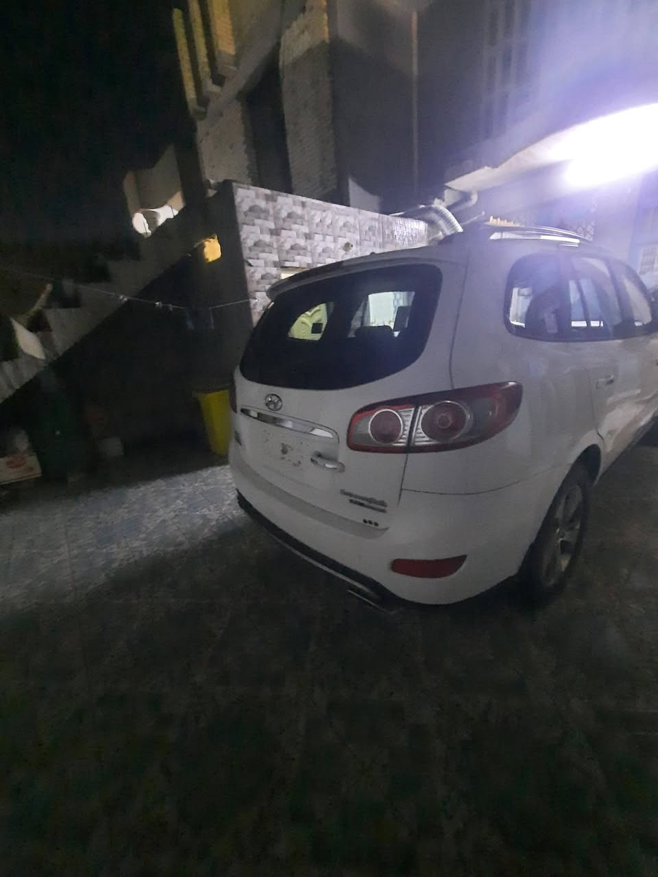 سلام عليكم سنتافيه 2011 رقم بغداد نكليزي مصفره وبسمنه تاخذ جاهز سياره خليجي مكفوله عامه سياره جاهزه 1عله1فول مواصفات فول مكينه 6 تخم تاير تحكم ستيرن بنرامه تبريد 3قطع 7راكب مري شفط منضومه زنون جديده كله جديد ***********
