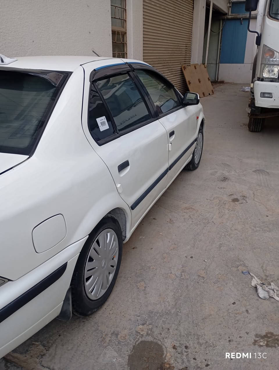 السلام عليكم ورحمه الله 
سمند 2010 قادسية سيارة كفالة عامة و جاهزة كير و مكينة و حدادية و تبريد السعر 50 وبيها مجال بسيط للاستفسار عادل ابو رسل *********** / 0773559369
