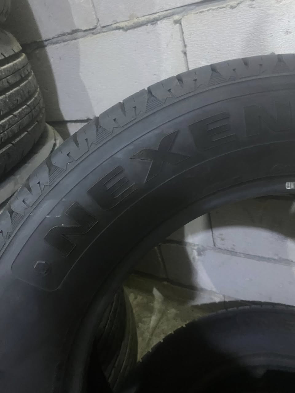 زوج اطارات نكسن قياس 20 60 275 كوري نضافه 99 ب 100 انتاج 25 مكاني بابل السعر 175 الف ***********
