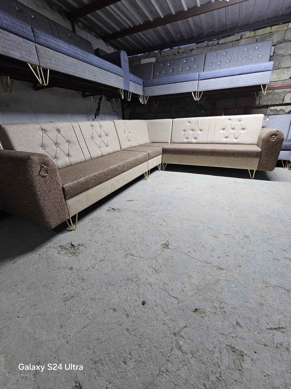 #ديوان_جديد تسكام 8 مقاعد 💁‍♂️ بلوك أسود مقعد وجوانب💯 اسفنج #اكسترا افضل نوعيه ..وقماش كتان💯

المحمودية /شارع المجمع/مقابل ملعب النوارس 🫡🫡
للاتصال/*********** / ***********
