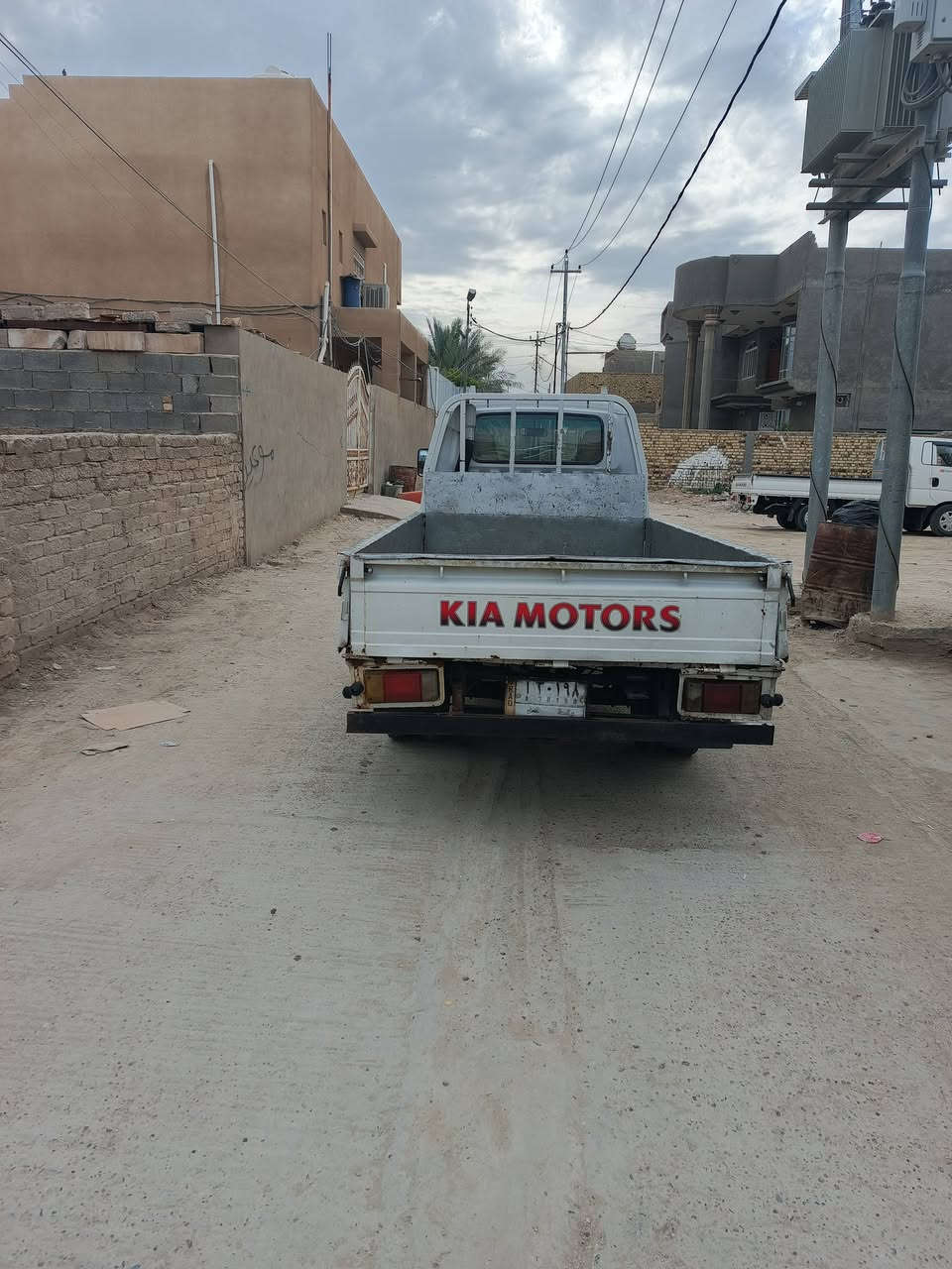 اللهم صلي على محمد وآل محمد 🌺
السلام عليكم سياره بنكو موديل94سياره مال جناي خير من الله تخم تاير بچيس كير ومكينه خير من الله بور جديد كهربائيات كلها شغاله صدر نضيف سياره ماذب عليها ربع كبل لشارع 
سعرها 45وبيها مجال حك جيه 
المكان/ حله ورديه خارج يم معمل ابو كيره
رقم الهاتف /***********
