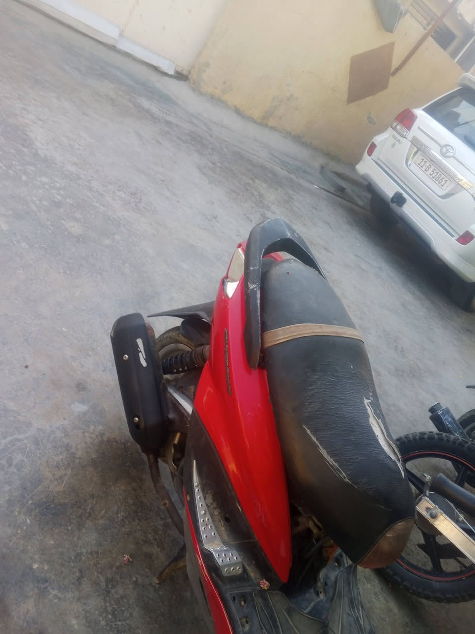 السلام عليكم ورحمة الله وبركاتة عندي دراجه سكنس نثيه للبيع كلشي ما بيها الدراجه نكره سلف الدراجه جاهزه اخر حبايه التواصل على الرقم ***********
