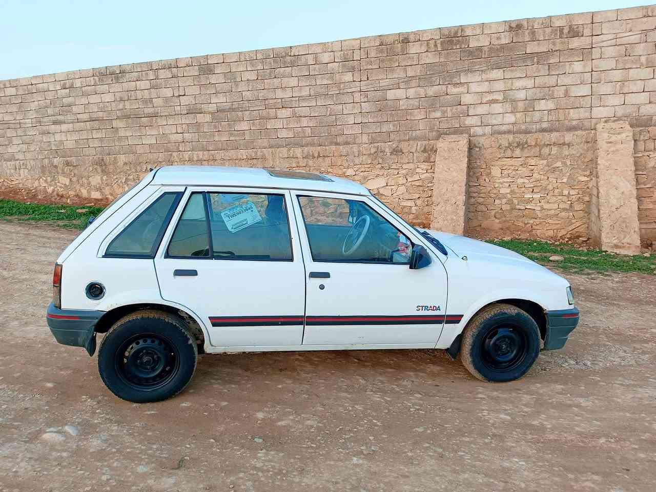 للبيع اوبل كورسه موديل 1992محرك 16شرط المحرك والكير رقم الماني سنويه عضم شرط الوكاله والتحويل كابون بانزين ورقي السعر 24وبيها مجال ***********
***********
