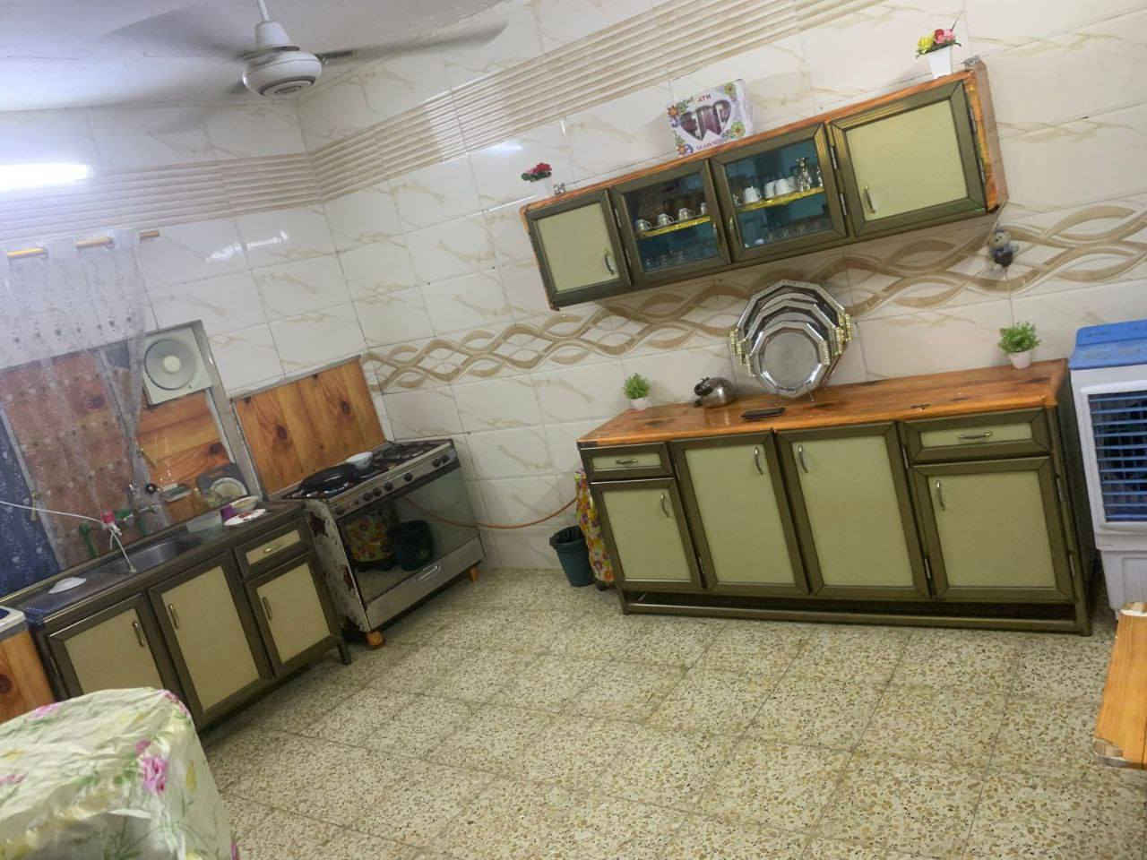 السلام عليكم عندي بيت البيع المساحة ٣٠٠ متر المنطقة سلمان باك المدائن
منطقة دور شهداء قرب جامع السلام ‏‪***********‬‏ التوصل عله هذا رقم السعر 100 وبي مجال
