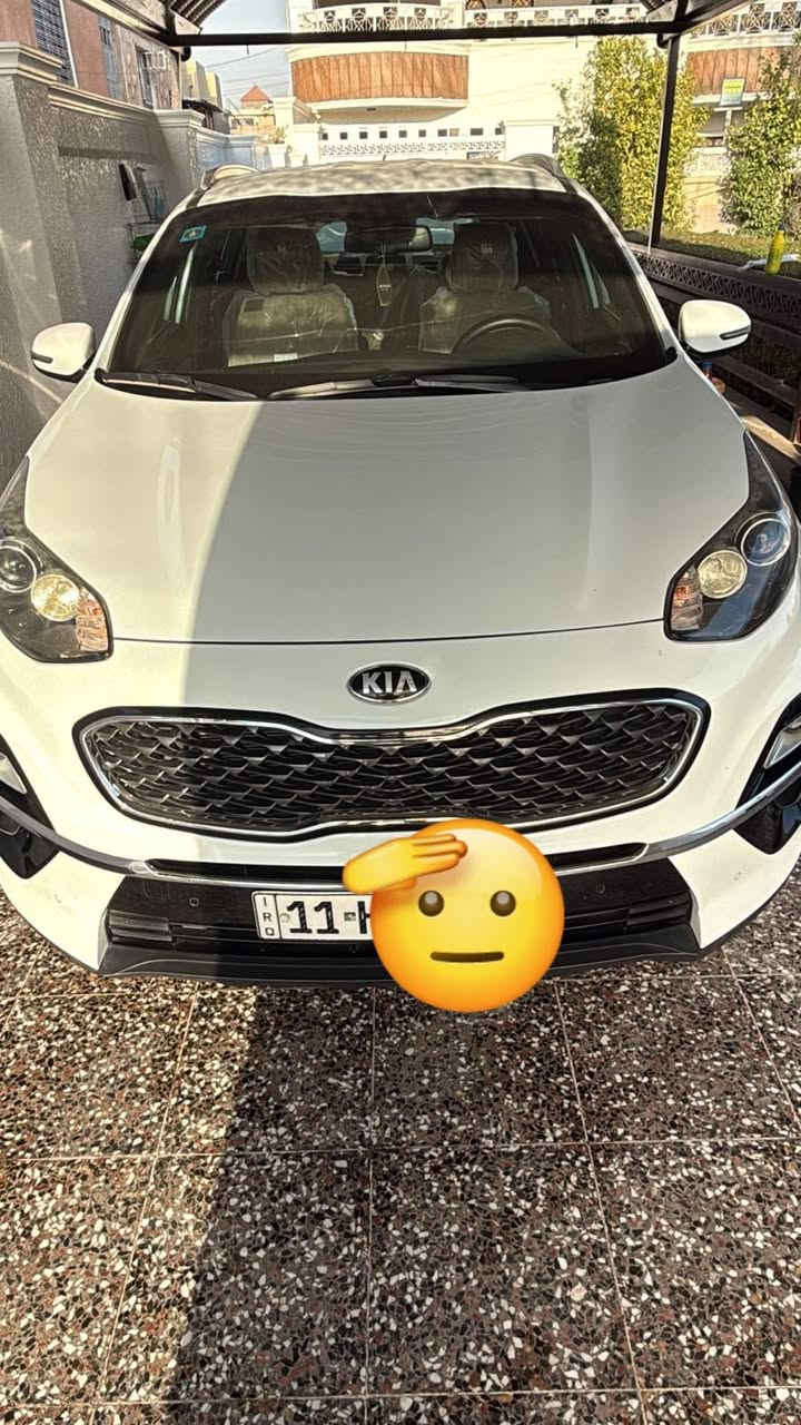 سلامً عليكم 
كيا سبورتج وراد خليجي
موديل 2020
وقمً بغداد حره
سنويه جديه بسمي
سياره مكفوله
محرك 2000دوش
سويج موًبصمه
شاشه كبيره 
مري شفط
حساس خلفي امامي
داخلي عسلي 
ويل كب 19
ماشيهً 62000km
سيارهً نضيفه
كشنات كهربايه
عنوانً /بغداد /طالبيه
***********
السعر 203وبيه مجال بسيط
