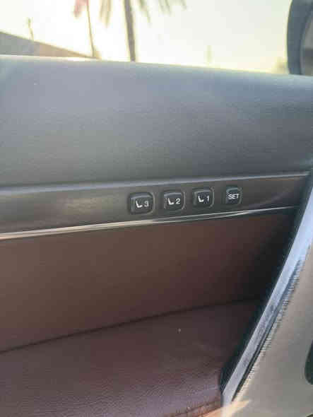 تحيه طيبه :::للبيع لاندكروز VXS موديل 2018مكفوله كفاله عامه رقم بغداد بأسمي تحويل ثاني يوم 
تويوتا لاند كروزر(2018) مواصفات (VXS)

♦️تويوتا لاند كروزر موديل (2016)
مواصفات (VXS) فول مواصفات 
محرك (٥٧٠٠) (V8) فول فول

♦️ مكفولة كفالة عامة     بيه ملاحظات بسيطه شخطين بالباب والبنيد 

♦️سياره داخل قرميدي _

♦️سياره ماشي150الف ( كيلو حقيقي 
♦️
‏‎محرك كير بشرط مامفتوح ♦️
‏‎سيارة حيل نظيفة كلشي على البلاد 
♦️فول فول المواصفات  
بصمه + الانزلاق +كشن جلد + كوشنات تدفيئه + شاشات ايباد بيلادي +٥ كاميران 
ثلاجه + زينون+ كوشنات تبريد +الخزينه 
+هواء مزدوج + نيظام ايكو سبورت +حساسيه الديك المؤخره مرايات 
+الفتحه + باب الخلفي جگ + وادار امامي
دبلات كهرباء _ سياره فول موصفات

♦️نظافه ١٠٠٪؜ كامل سيرڤس بدون نقص و مصرف 

♦️سياره مال بيت  أي نقص مابيها ٤ إيطارات جديده 
السونار مرفق مع الصور

العنوان ديالى المقداديه 

سعر المطلوب547بي مجال بسيط 

الاتصال ***********
عباس التميمي التجارة السيارات
