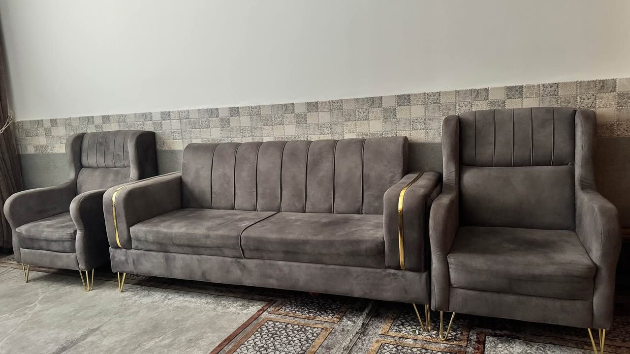 تخم تسكام 10 مقاعد مودرن اخو الجديد ، اللون رصاصي السعر 
السعر 400 مع المجال 

*********** للتواصل النجف, العراق
