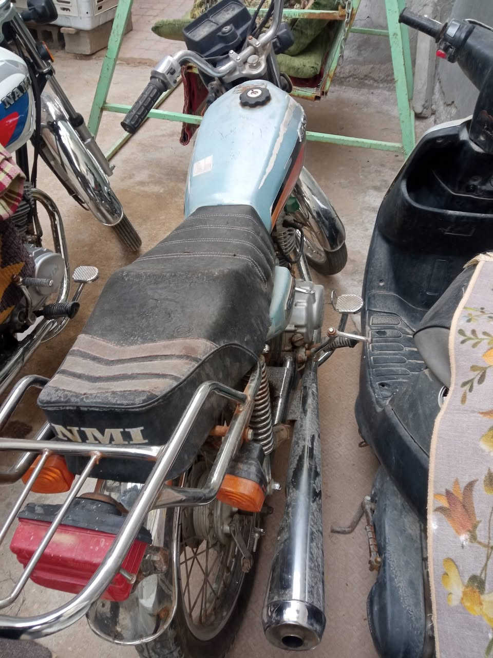 السلام عليكم ماطور للبيع شوفت عيونكم عوزه ترتيب والمكينه بيهه خيط بخار قليل مديل 2016 اوراق كامله مكاني كربلاء قرب فندق البارون السعر 450الف وبيهه مجال للشراي ***********
