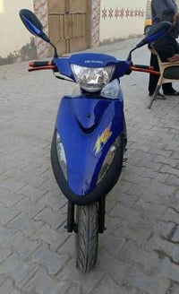 دراجه ماكس عدله 2025 صارله 10ايام من نزلته من الوكيل السعر 900الف ما م...