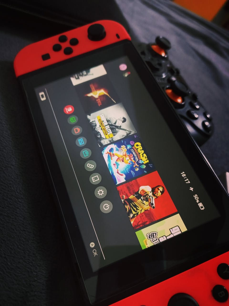 السلام عليكم نتندو سويتش LCD العادي مهكر قطعه اصلي 
نضامين معزول online + offline بجميع الملفات والبرامج

النينتيندو النسخة المحسنة باندل مميز والنضافه ممتازة

خالي من اي مشكله سليم من كل النواحي 

اللمس - الاتصالات - الازرار - التحكمات - الصوت 
الجهاز بذاكره 32 + رام خارجي مميز 256 كيكا

محمل عليه العاب قويه وبعد ينظافله. 
مكاني بغداد حي القاهره رقمي ***********
