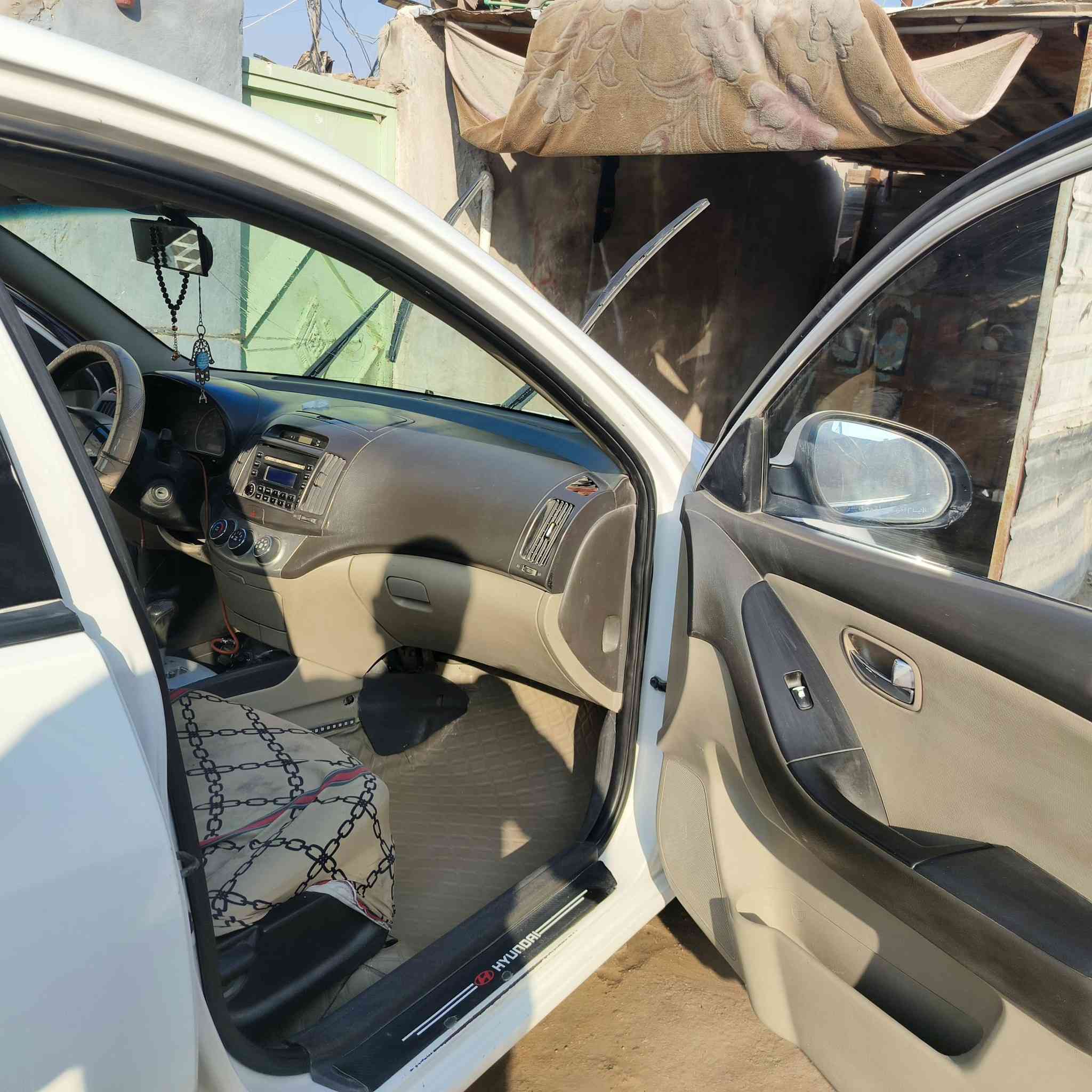 النترا ١١ أربيل البيع بها قماره تبديل ومصبوخه عام بسم الكردي سنويه صاقطه سعر ٨٠ وبيها مجال ابيع هل موجود رقم التلفون ***********
