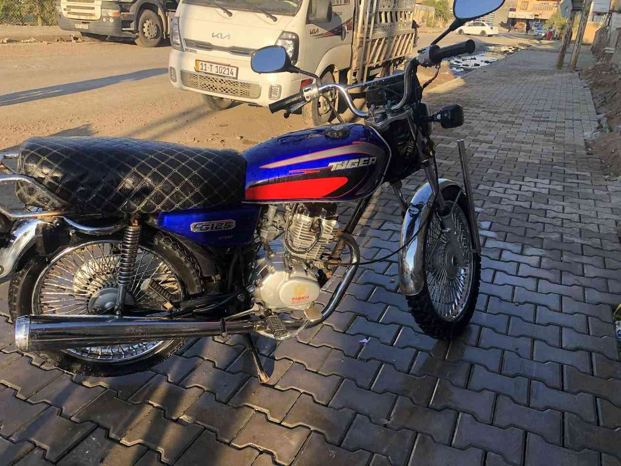 السلام عليكم دراجة ايراني تايكر مديل 20 نظيفة حيل الي يريدهة خاص بيهة خيط تبخير  بسيط حيل رقم ***********
