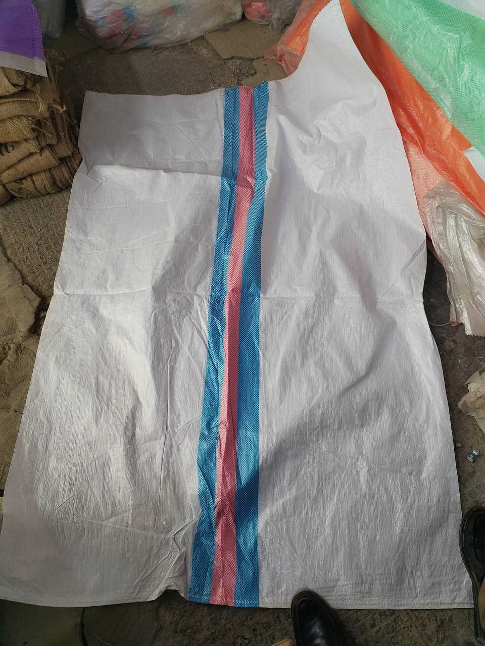 يوجد لدينا كافة انواع الكواني والشلفان والكارتون والاصقة والجنفاص ومكائن الخياطه والمشبك ***********
بغداد الشورجة خلف عمارة الضمان شارع النقليات مجاور كراج حيدر
محلات ولاية علي
