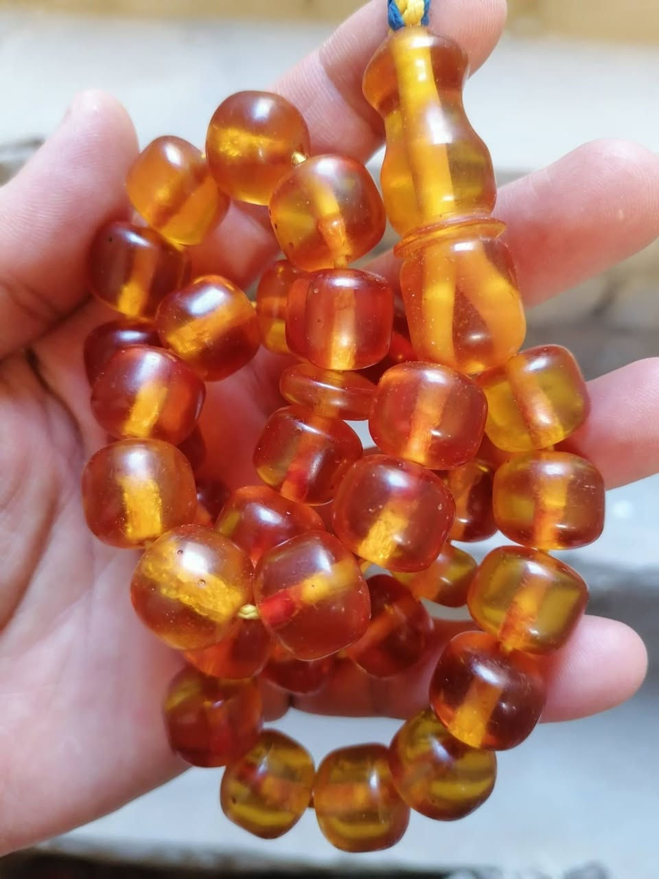 ٧ مسابح سندلوس باكستاني قديم اوزان خشنة شلعة وحدة بدون مفرد 
يوجد توصيل


**إذا كنت صاحب هذا الإعلان وتريد حذفه لأي سبب، رجاءا أرسل رسالة إلى الدعم الفني**