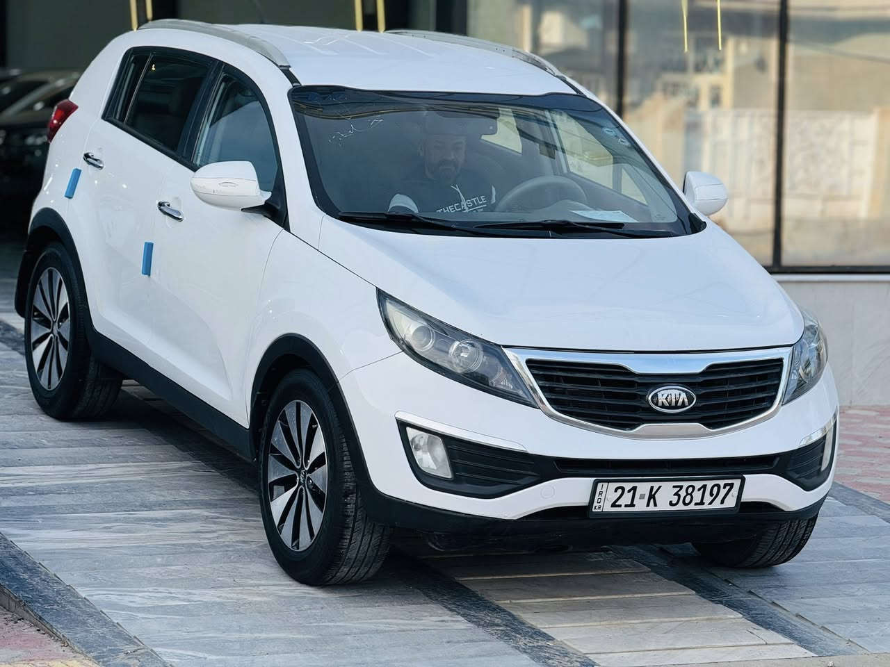 كيا سبورتج موديل 2011 خليجي رقم سليمانيه بسمي تريد وكاله تريد تحويل مواصفات محرك 2500 دوش شاشه وكامره ويل كروم تحكم ستيرن حساس خلفي مكفوله من صبغ بيه مكانين بارد فقد شرط كير ومحرك مكفولات السعر 130 وبي مجال مكان السياره خانقين ***********
