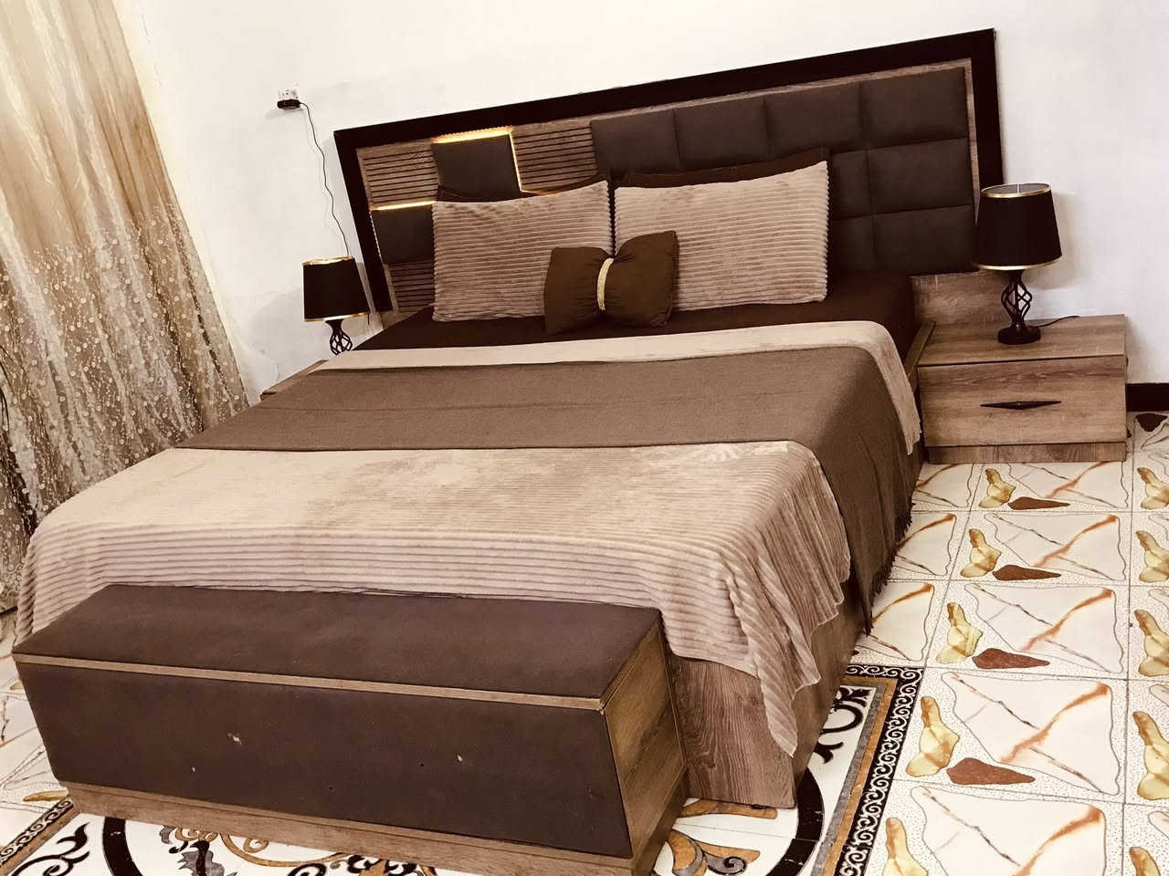 غرفه تركيه نظيفه جدا السرير مخزن ٩ قطع بيها اناره بالسرير مكان بغداد اي استفسار ع الخاص


**إذا كنت صاحب هذا الإعلان وتريد حذفه لأي سبب، رجاءا أرسل رسالة إلى الدعم الفني**