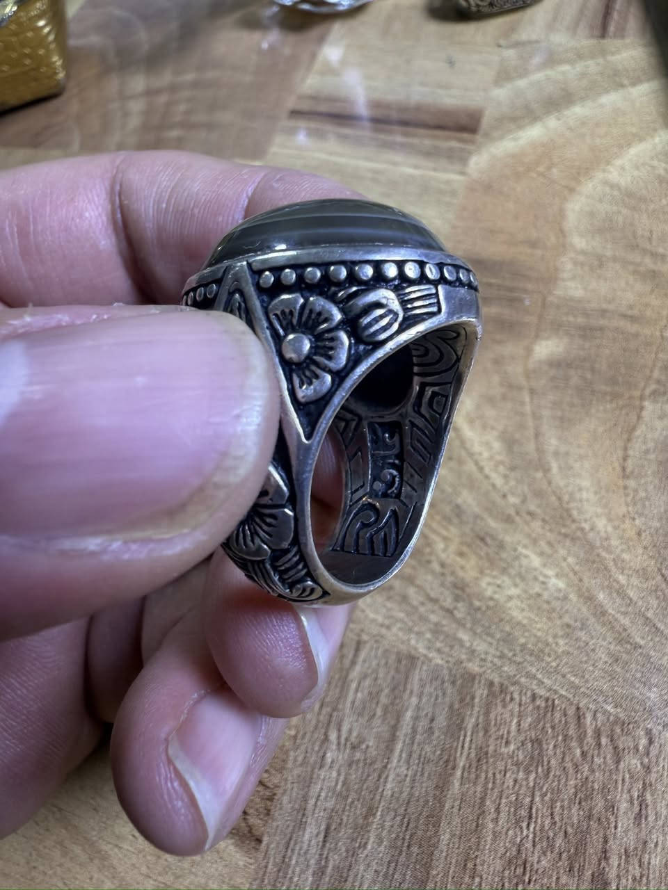 جزع يماني صياغه عارف وزن ثقيل


**إذا كنت صاحب هذا الإعلان وتريد حذفه لأي سبب، رجاءا أرسل رسالة إلى الدعم الفني**