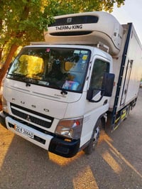 للبيع كنتر براد مسيوبيشي 2017 خليجي سيارة نضيفه ومكفوله عدا شخط بالجام...