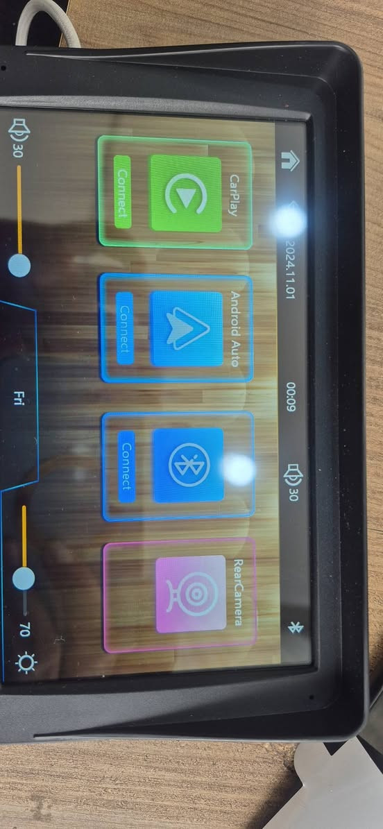 شاشەی سەر داشبڵ و کامێرا بۆ سەیارەی گەورەو بچوک ئەبێ   پێویستی بە وایەر نیە خۆی ڕەبتی شاشەکە ئەبێ تاقەشەمسیە کار پلەیە بلوتووسە ئەورووپی بەکارنەهاتووە سعری ٥٥ هەزارە


**إذا كنت صاحب هذا الإعلان وتريد حذفه لأي سبب، رجاءا أرسل رسالة إلى الدعم الفني**