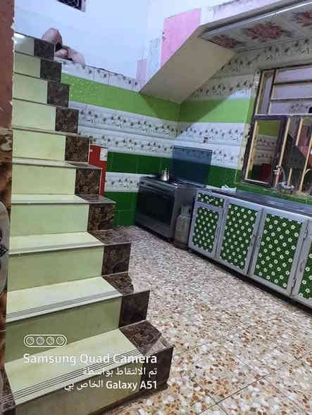 سلام عليكم دار في الحسينية  110. متر مربع ركن واقع حال 120. متر كامل خدمات. ملك صرف خدمات مسقط غرفتين نوم ومطبخ واستقبال كبيره. السعر 55. للاستفسار ***********
