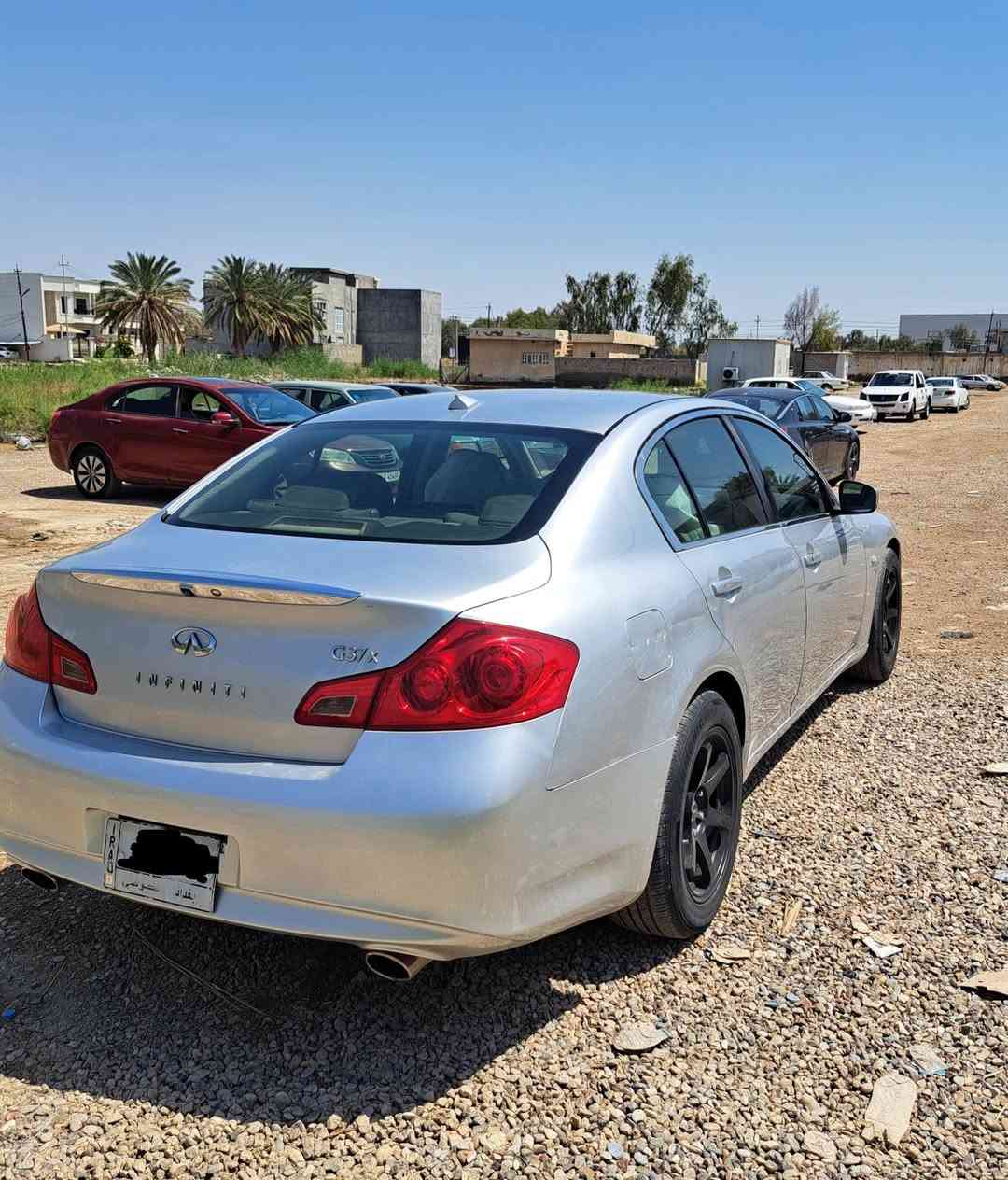 السلام عليكم
للبيع انفنتي G37X 2013 رقم بغداد تحويل ثاني يوم محرك 6 سلندر ( 3700 ) فوول ماصفات ( كشنات جلد - فتحة - بصمة - تدفئة كشنات امامية - قطعتين تبريد - تحكمات ستيرن - شاشة كبيرة - كاميرا خلفية - دبل اكزوز ) السيارة بيها قطعتين صبغ فقط جاملغ خلفي و باب خلف السائق بدون حادث 
السيارة جاهزة بدون اي نقص 
مكان السيارة / ديالى - بعقوبة
للاستفسار / ***********
