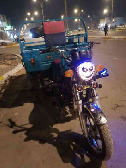 سلام عليكم عندي ستوته دولفين للبيع مديل23 اوراق أصولي ستوته مكفوله من كلشي ستوته جديده مكينه مامفتوحه مكان كربلاء سيف سعد حي الاطارات سعره مليونين 750وبيه مجال الشراي يتصل على الرقم *********** كربلاء
