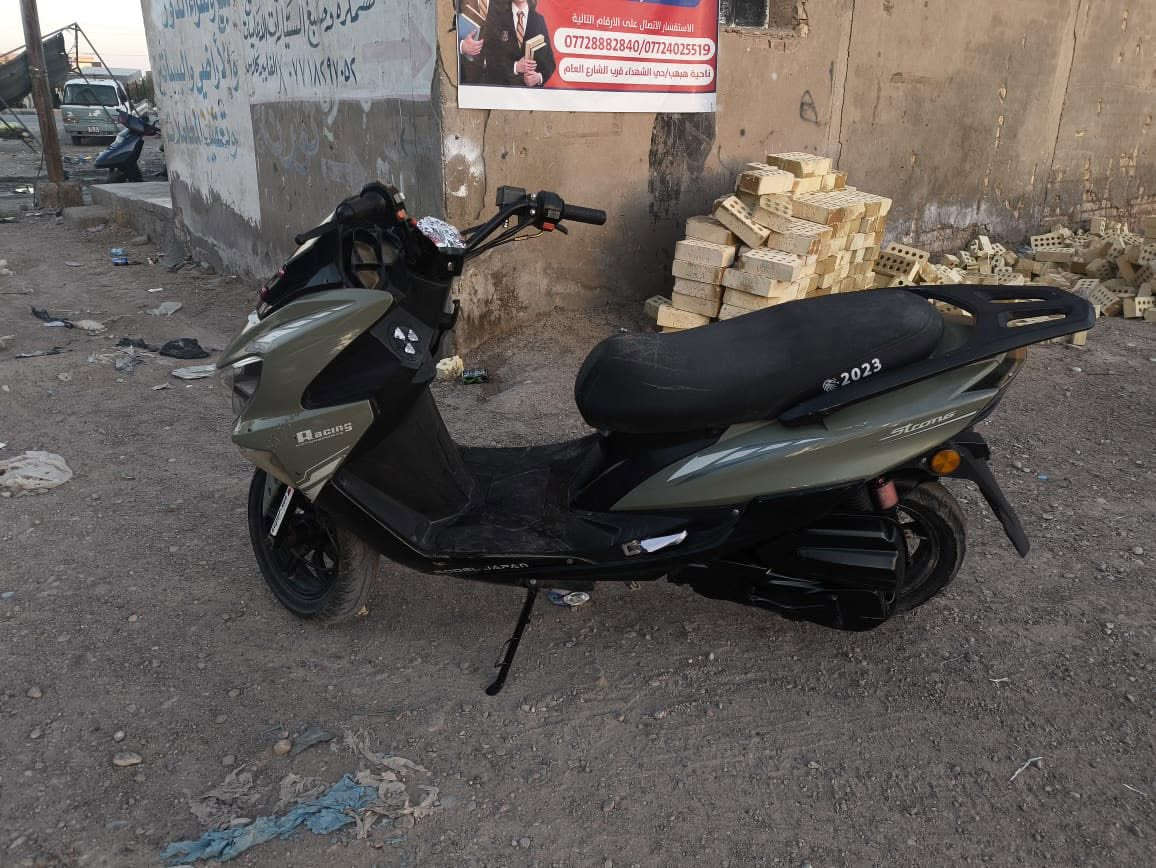 السلام عليكم سترونك موديل23 مكينته ماكس ياباني سرعته140كاملةمن كلشي سلف هندرلايت زنون اشاير هورن ستاندصفح كهربائي تايارت جدد دراجةشلعته فول ناعمة حلوةعنوان ديالى هبهب***********
